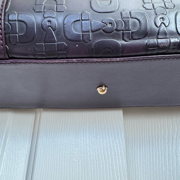 On sale! Authentic Gucci leather tote bag.  Special reduction by $100 off. - Picture 12 of 13